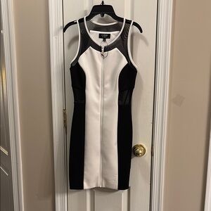 NWOT Guess Black and White Women's Dress size 2
